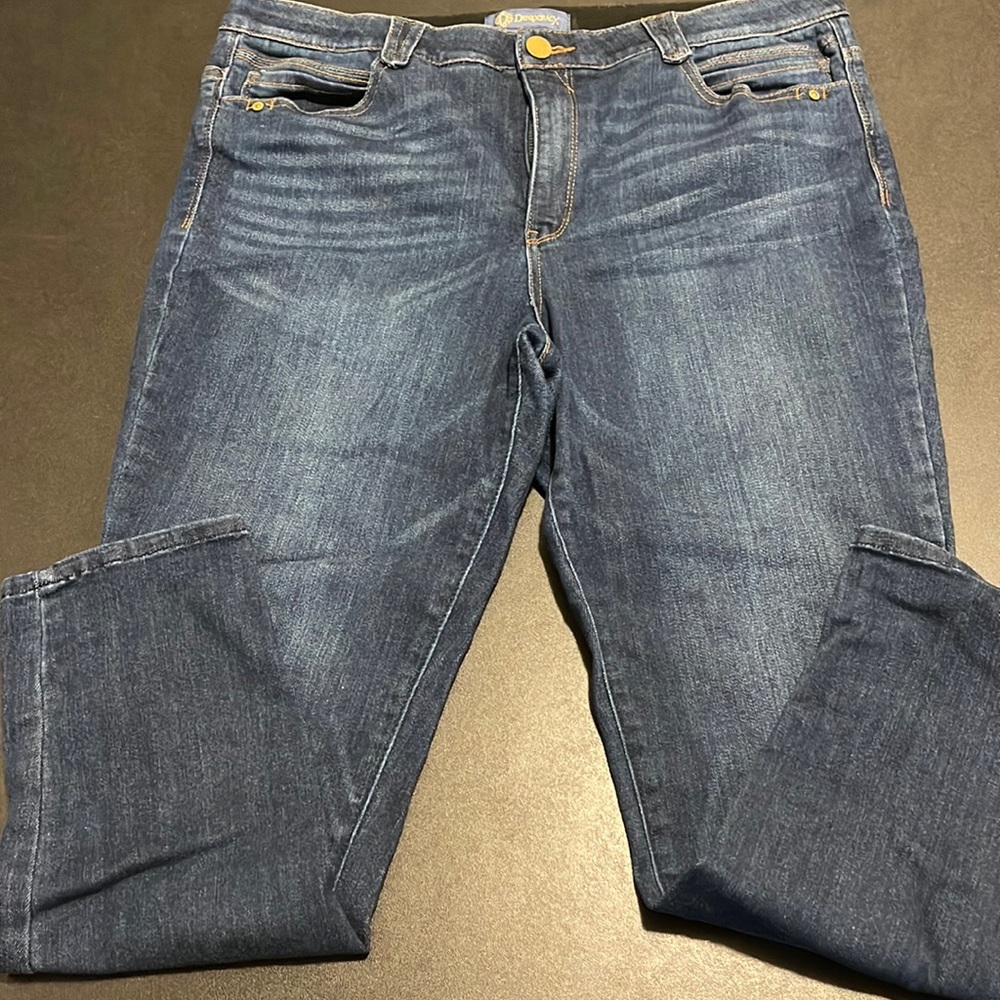 Democracy Straight HighRise Jeans